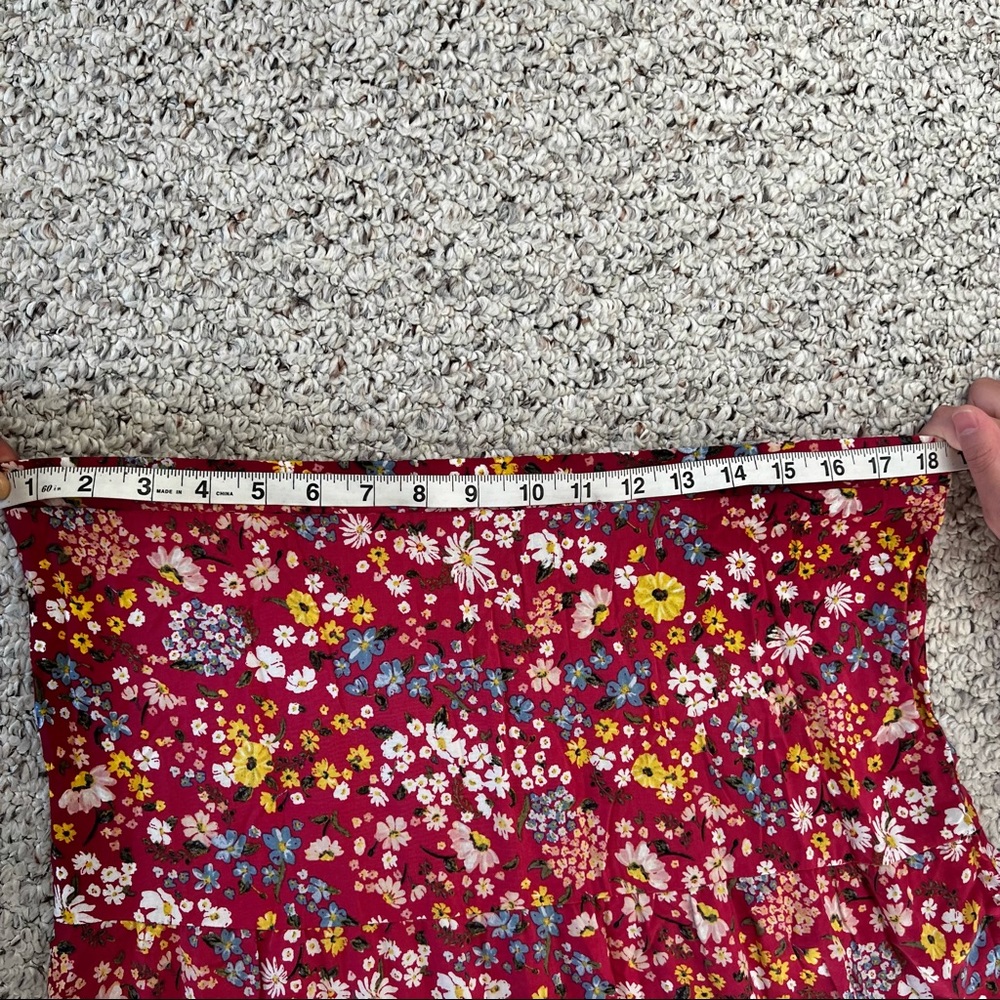 NWOT Hawaiian Styled Skirt - Picture 4 of 9
